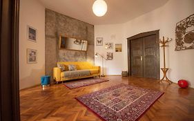 Eclectic Apartament Oradea